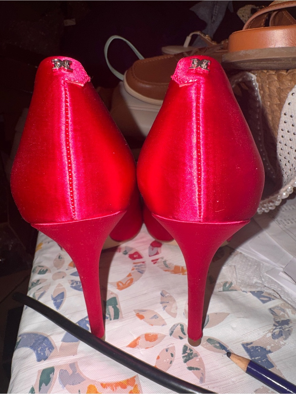 Sam Edelman Pink Satin Pointed Toe Crystal Buckle Pumps Brand New! - Picture 9 of 9